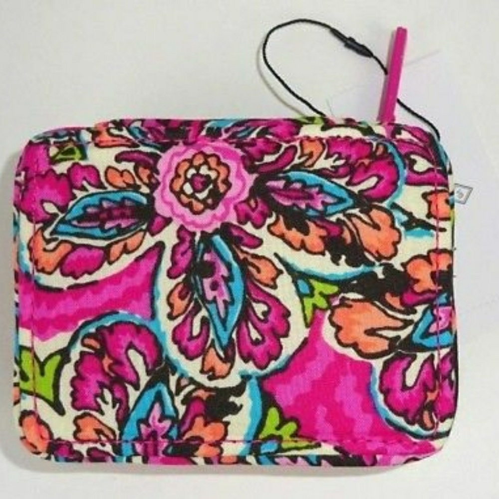 NWT VERA BRADLEY PILL CASE IN SUNBURST FLORAL